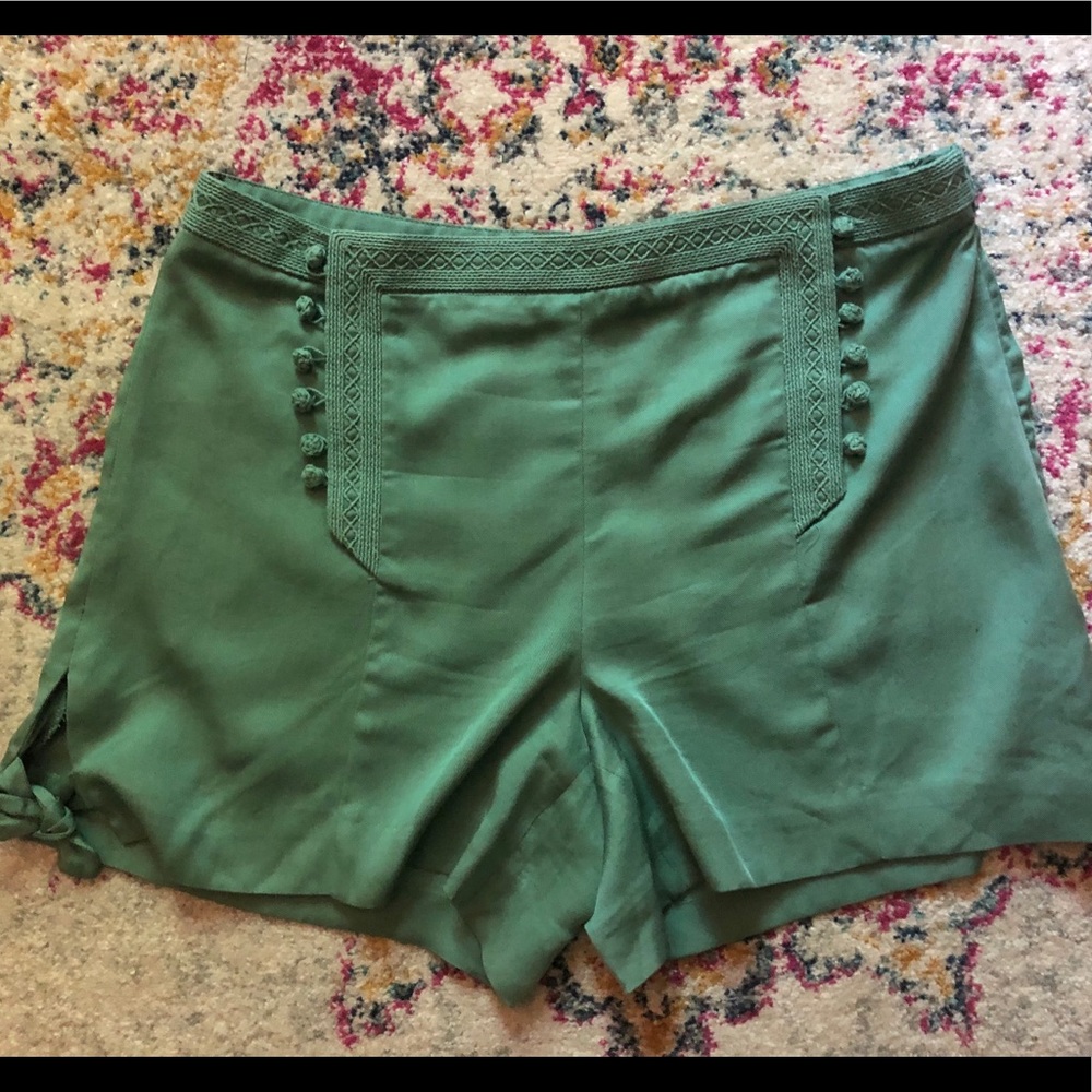Anthropologie Elevenses Button Line shorts size 10
